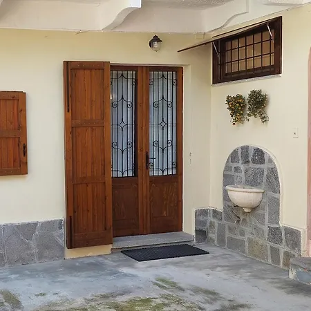 Apartamento Petit Coeur Dans L' Ancien Village In Brovello - Happy Rentals Brovello-Carpugnino