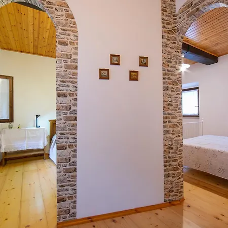 Petit Coeur Dans L' Ancien Village In Brovello - Happy Rentals *