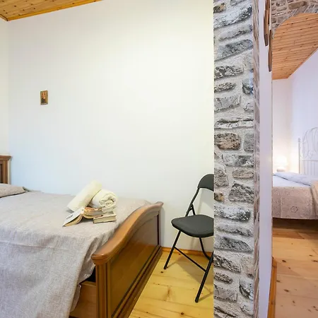 Petit Coeur Dans L' Ancien Village In Brovello - Happy Rentals Apartamento *
