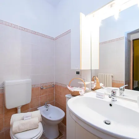 Apartamento Petit Coeur Dans L' Ancien Village In Brovello - Happy Rentals Brovello-Carpugnino