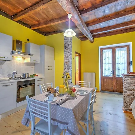 Petit Coeur Dans L' Ancien Village In Brovello - Happy Rentals Apartamento